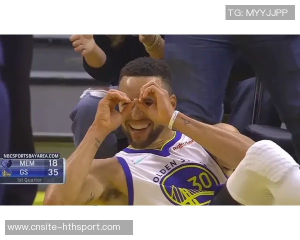 小子竟然偷走我的技能包波斯特彩虹三分命中库里场下无奈抱头叹息