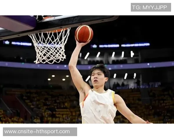 杨瀚森精彩表现前场抢板单手助攻乐福三分精准命中